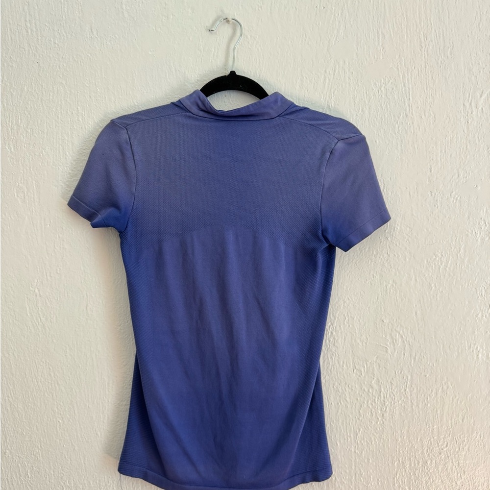 Nike Women's V-Neck golf polo - Picture 3 of 3
